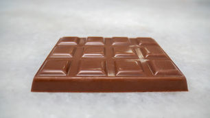 Celleste Bio unveils cell-cultured cocoa butter chocolate bars with Mondelēz