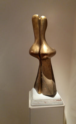 Conjugacion F, 1996  bronze, 30.5 x 16 x 16 in. WEB