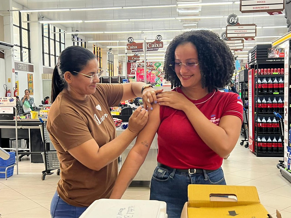 Prefeitura de Cruzeiro do Sul amplia cobertura vacinal com ação em pontos comerciais da cidade