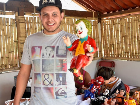 Figuras del “Niño Dios” son pintadas como Guasón, Gokú o Freddie Mercury