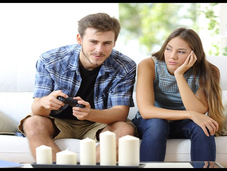 เมื่อผู้ชาย เล่นเกม แล้วแฟนสาวไม่สบอารมณ์ ต้องรับมืออย่างไร?