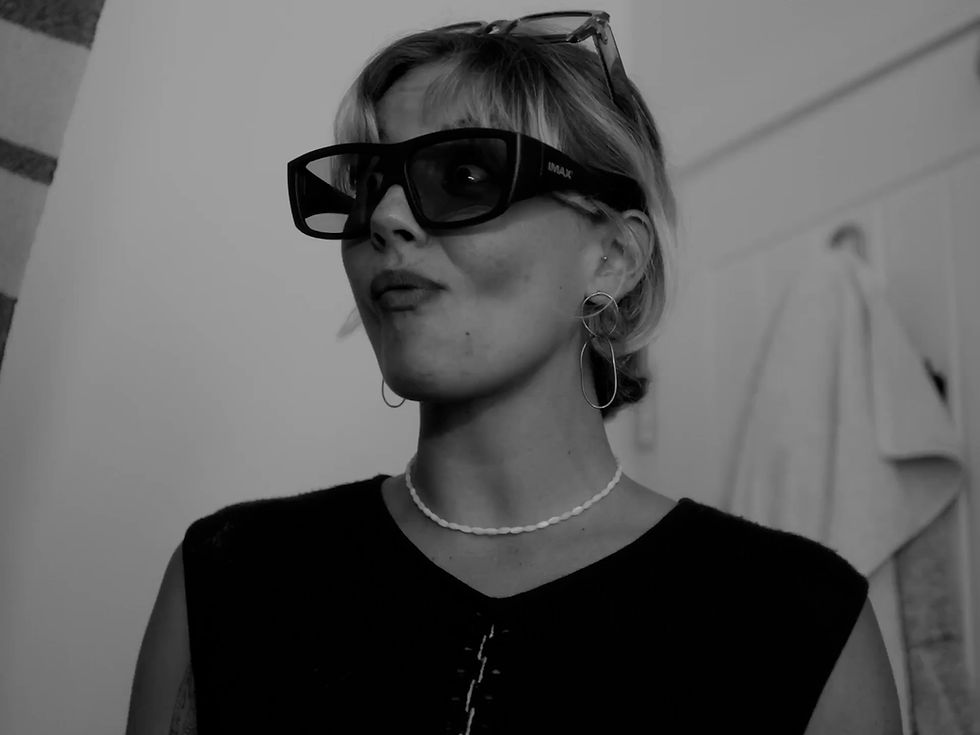 Still1