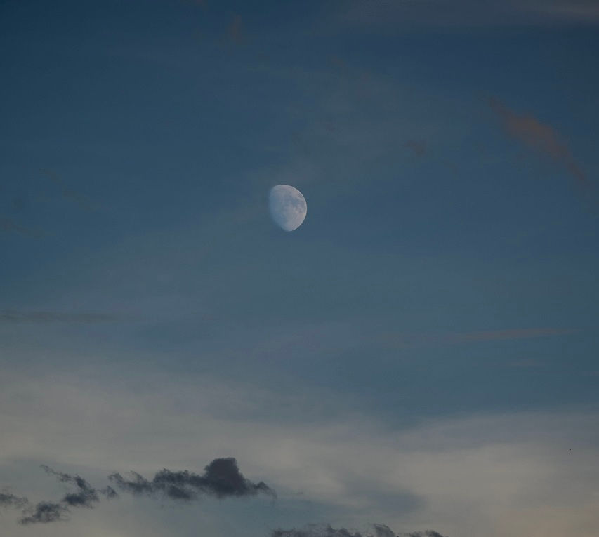 サムネイル： インド産レインボームーンストーンと水晶を合わせたSuncatcher