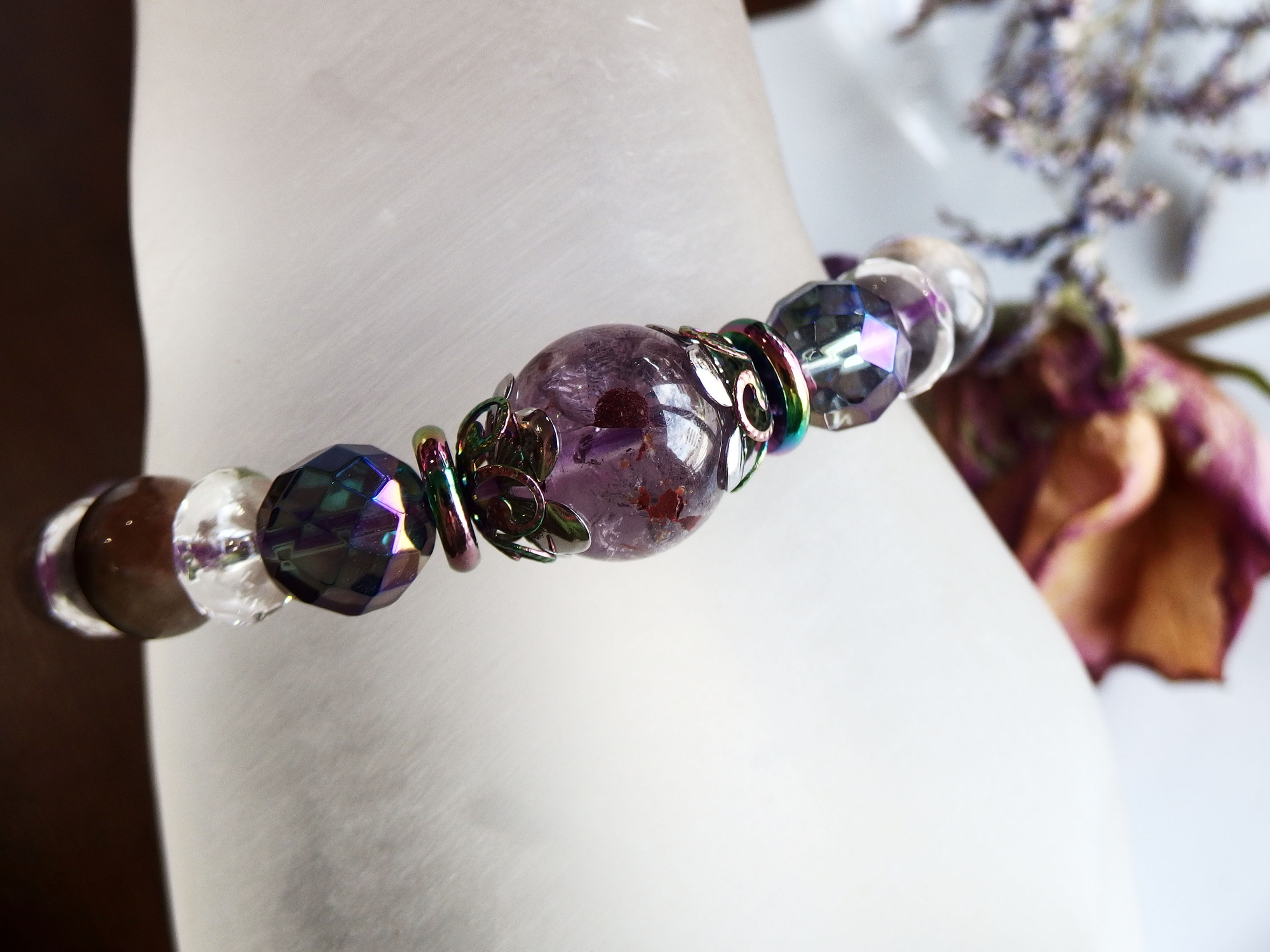 カコクセナイトinアメジスト14mmとサンムーンストーン10mm