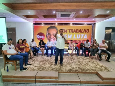 “Só tenho a agradecer a Bahia”, diz Daniel Almeida em encontro do mandato reuniu mais de