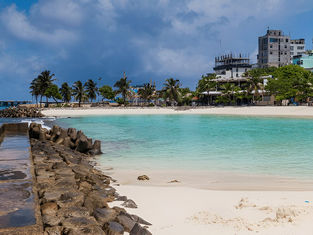 Dream Beach 2.0: The Future of Seaside Getaways in the Maldives