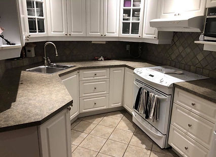 kitchen%20before_edited.jpg