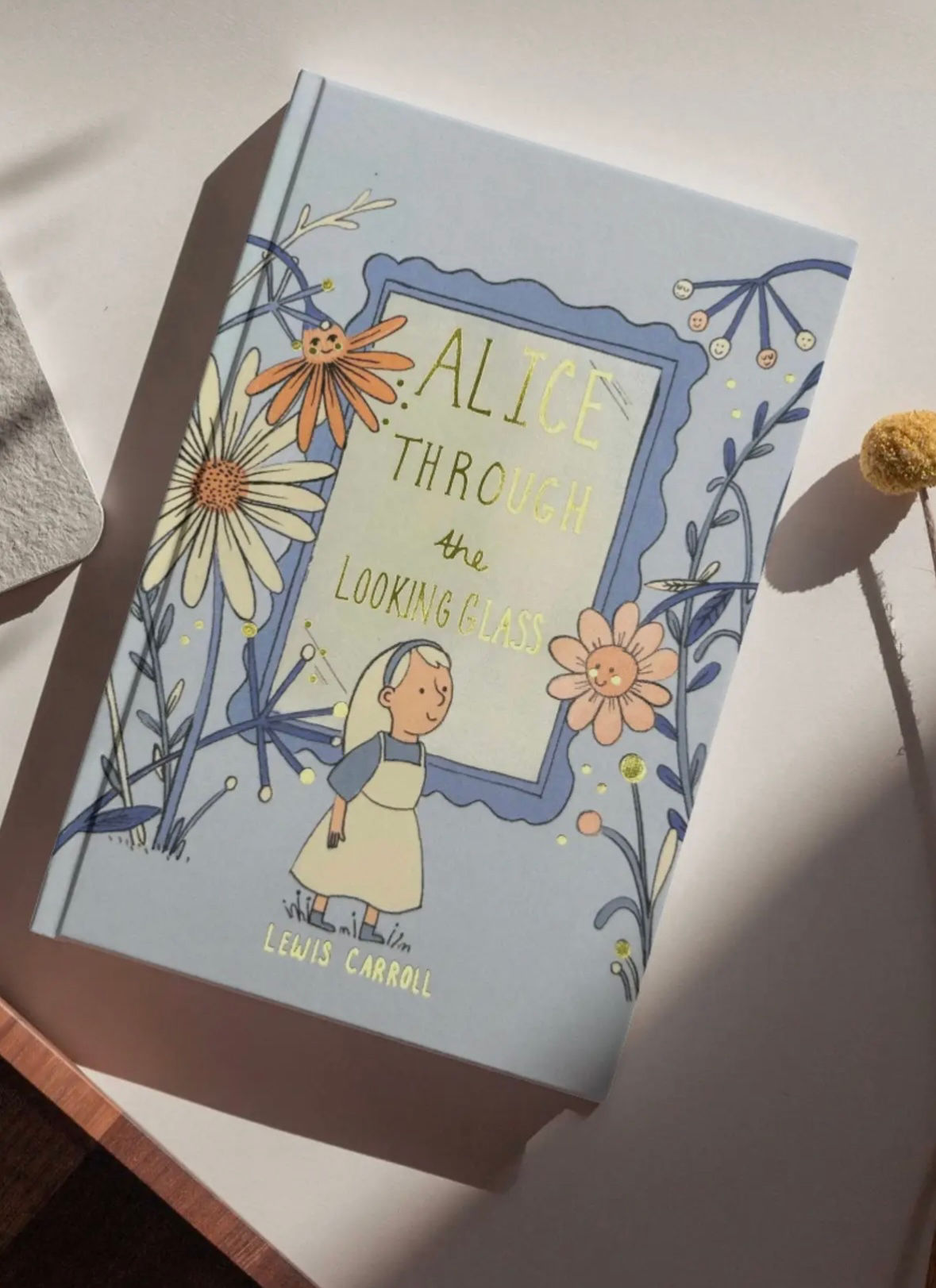 Alice Through the Looking Glass (Wordsworth collectors)