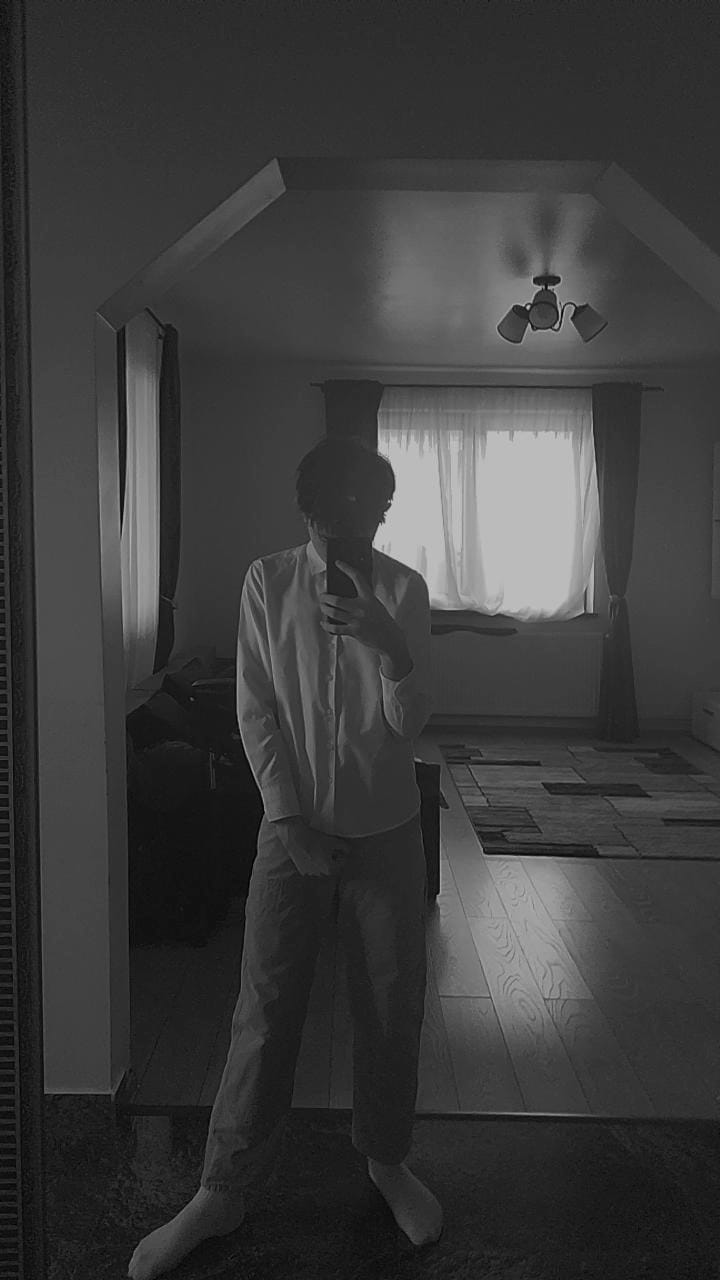 Writer: Dévai Erik Dániel