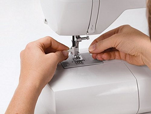 Miniatura: Máquina de Coser Doméstica SINGER 6699
