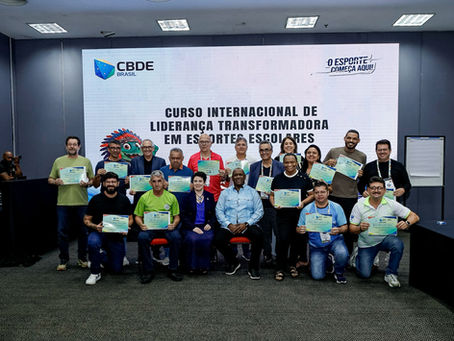 Presidente da FADE conclui curso internacional de liderança esportiva