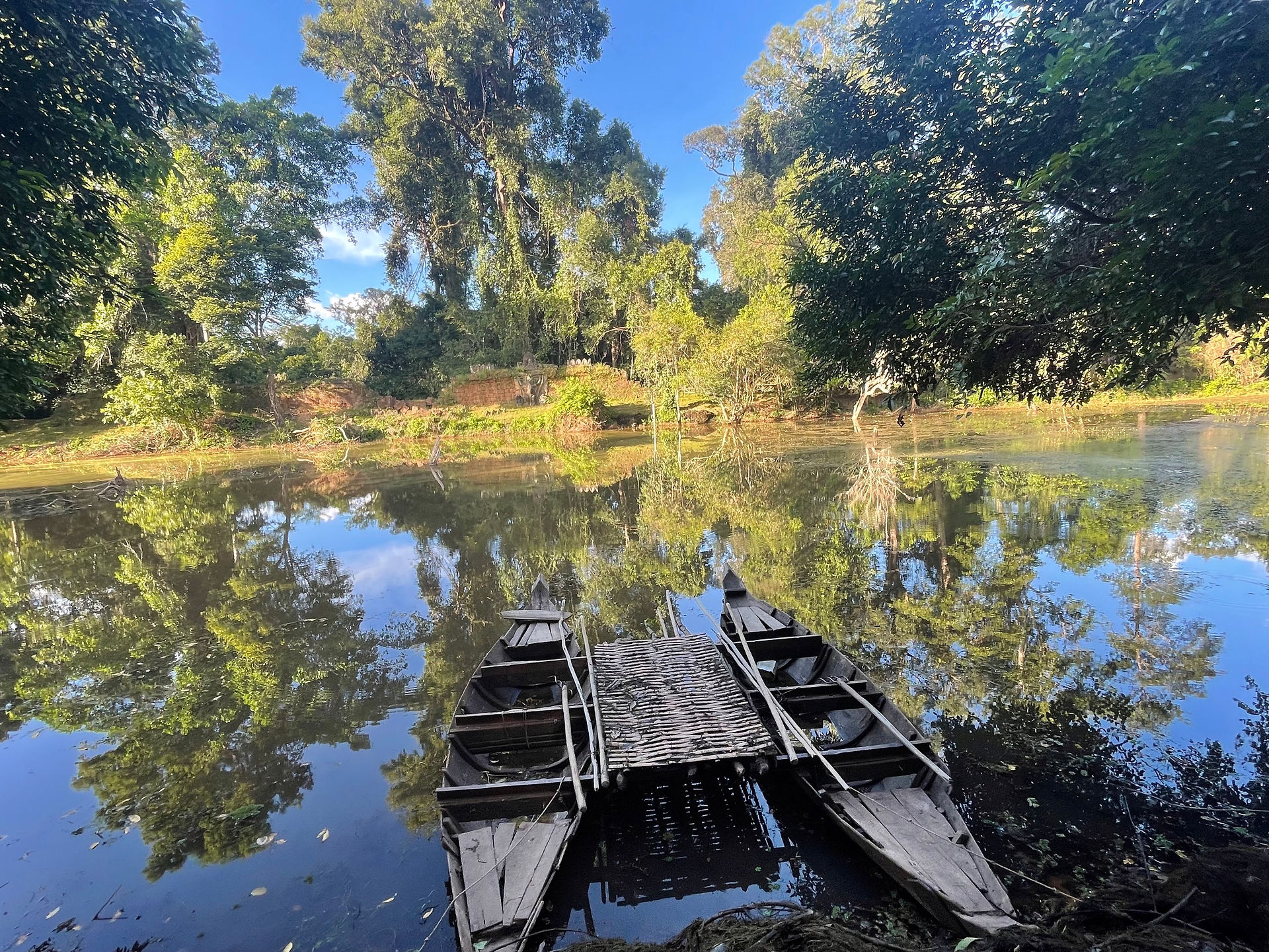 Jungle temple boat