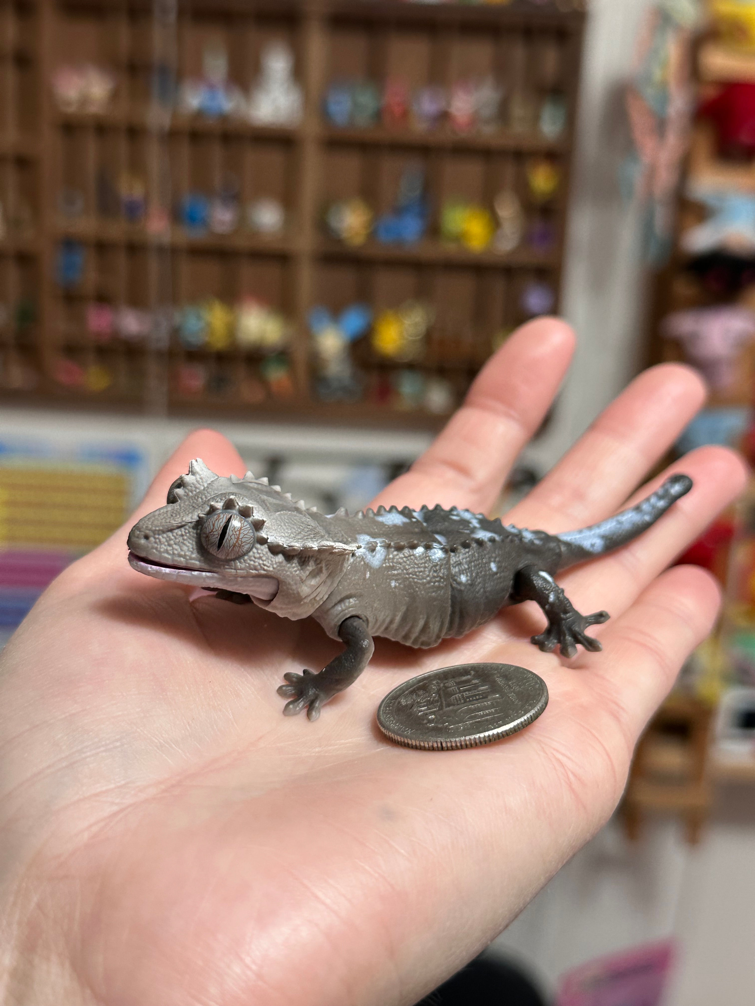 Cute Axanthic Crested Gecko Gachapon Toy From Japan - NEW RELEASE