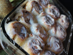 The best worst cinnamon rolls ever