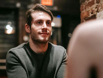 Como Saber Se Alguém Gosta de Você: Descifrando os Sinais