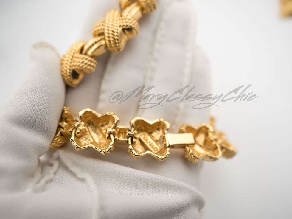 Thumbnail: IVANA TRUMP set