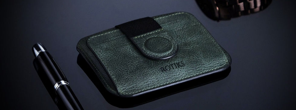 Yeşil Renkli Kızaklı Mıknatıslı Deri Cüzdan