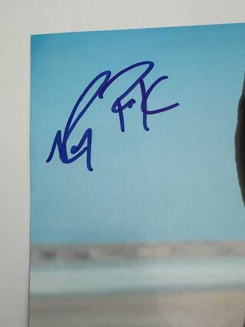 Thumbnail: Closeup of autograph