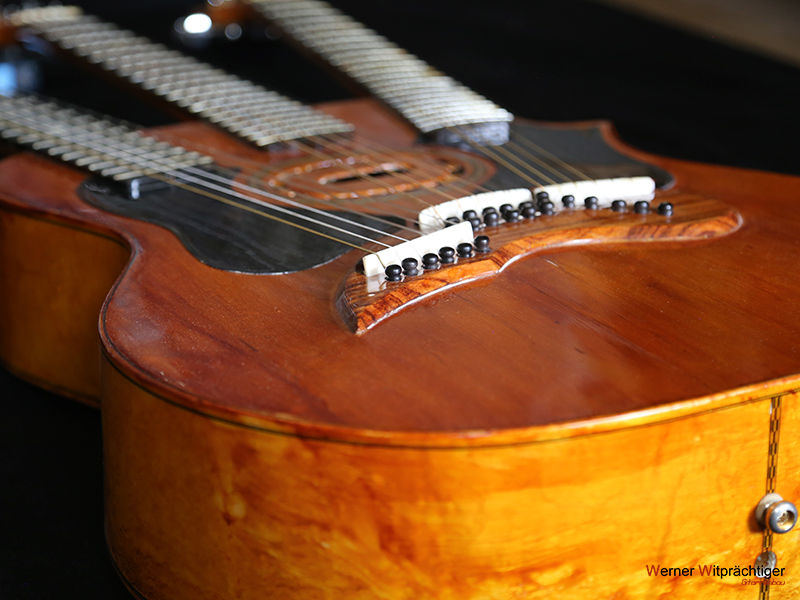 Miniaturbild: Besondere Gitarre 02