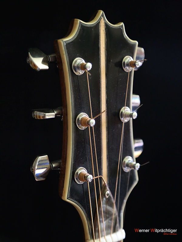 Miniaturbild: Westerngitarre 07