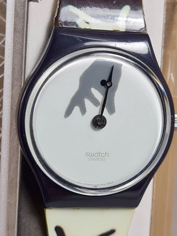 Swatch GN 166