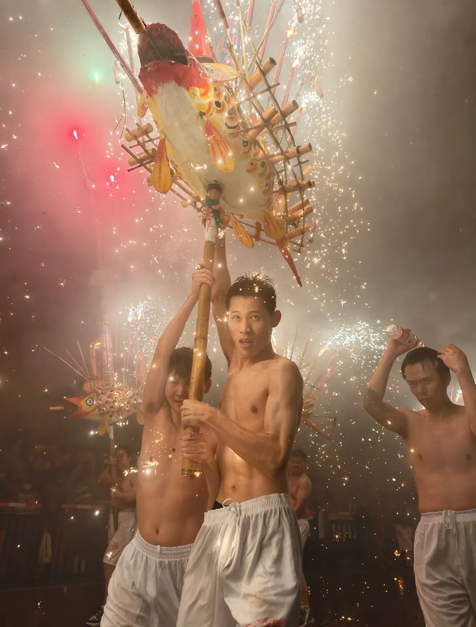 An activity called “Fire Dragon” in Buzhai, Guangdong, pic shared by Xiao Hong during her research there.