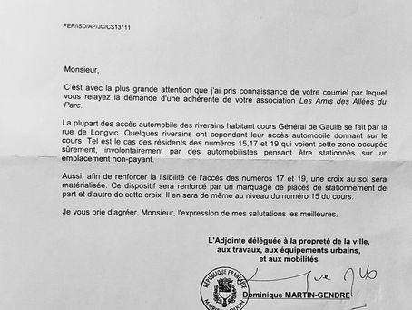 Accès véhicules entre les 15 et 19 du Cours Général de Gaulle