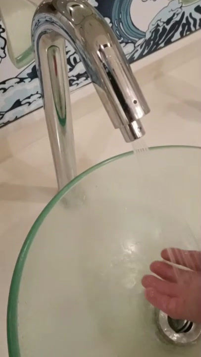 サムネイル： 洗面台用センサー水栓（ツートン）T-728-2A