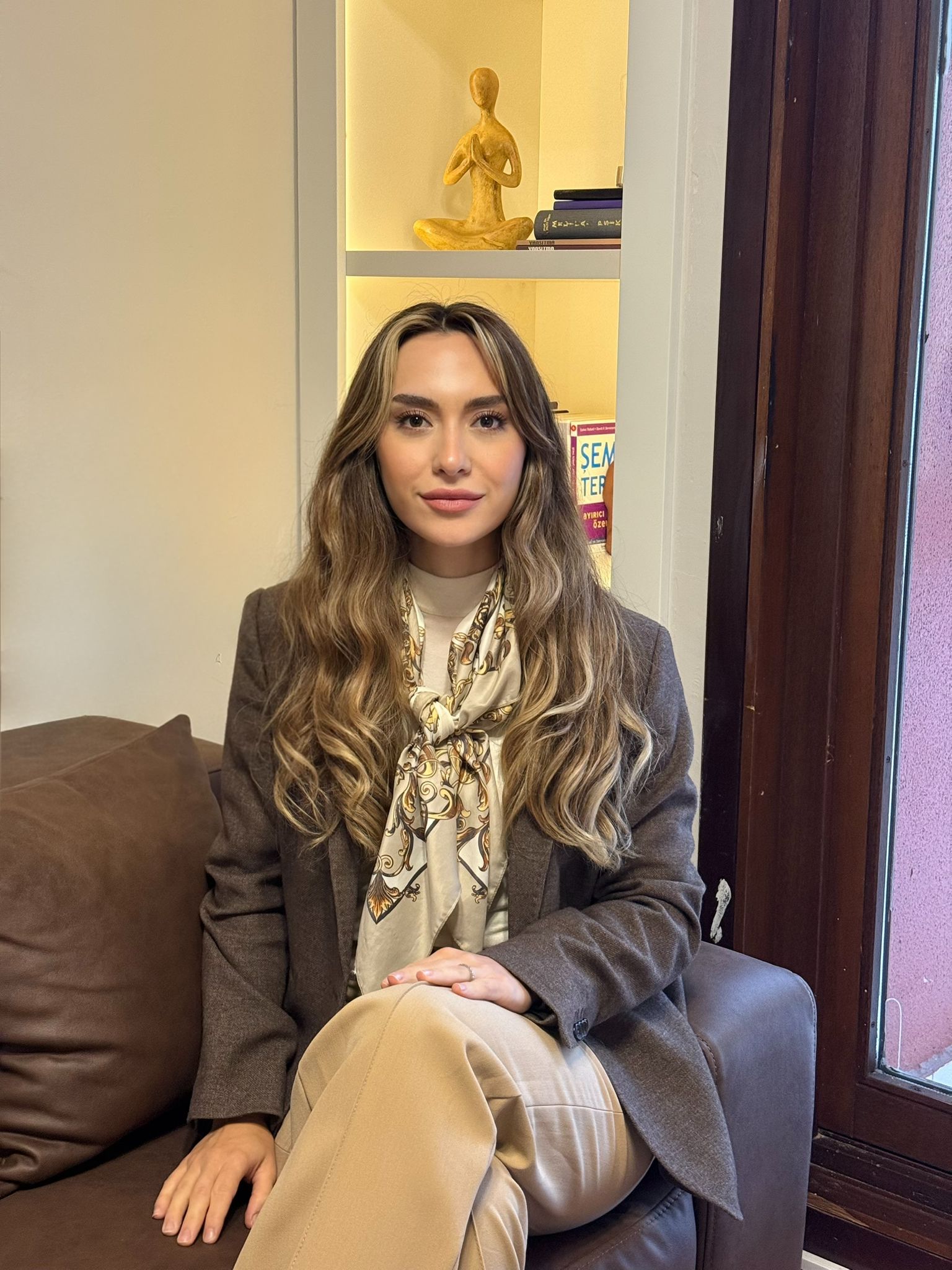 Yazarın fotoğrafı: Feyza CEBECİ