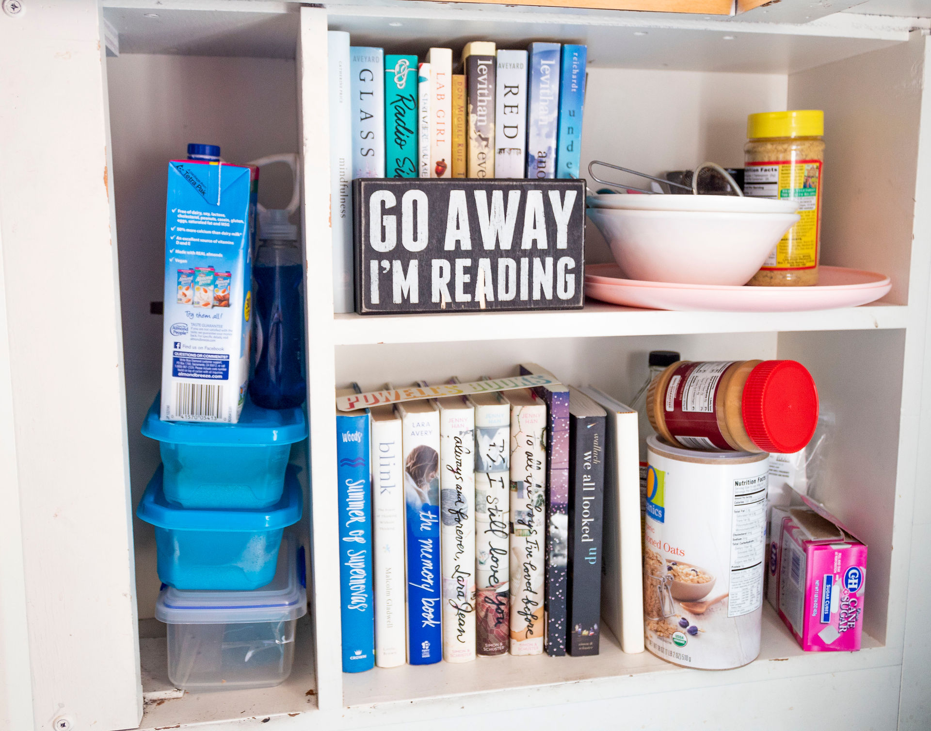 Tupperware/Bookshelf