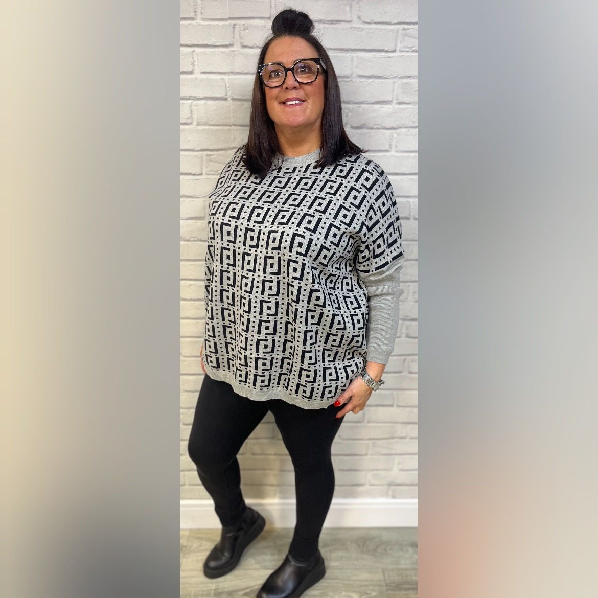 Aztec Knit (10-22) Grey/ Black