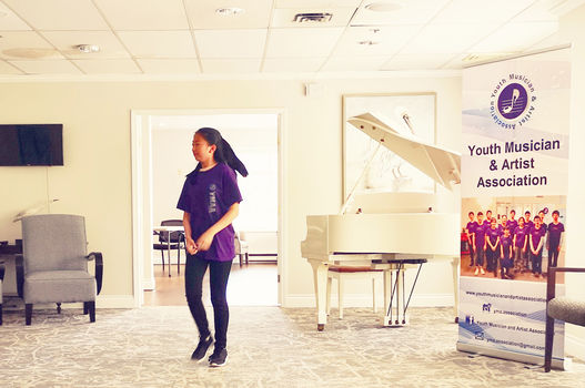 17.Courtyard Gardens 2019-05-19.jpg