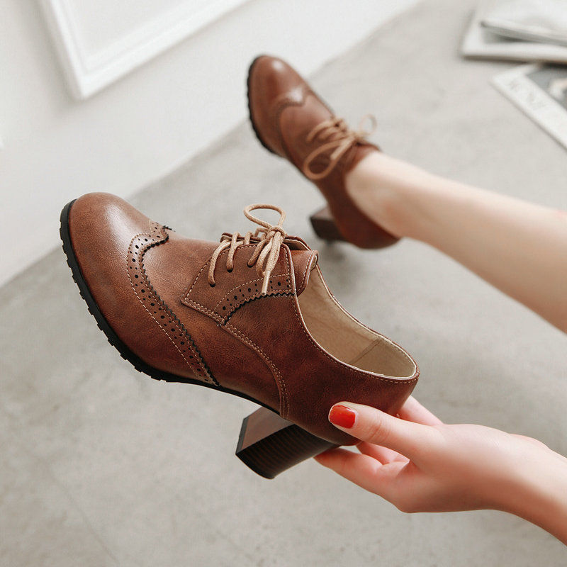 Zapatos de Cuero de Estilo Inglés con Tacón Grueso