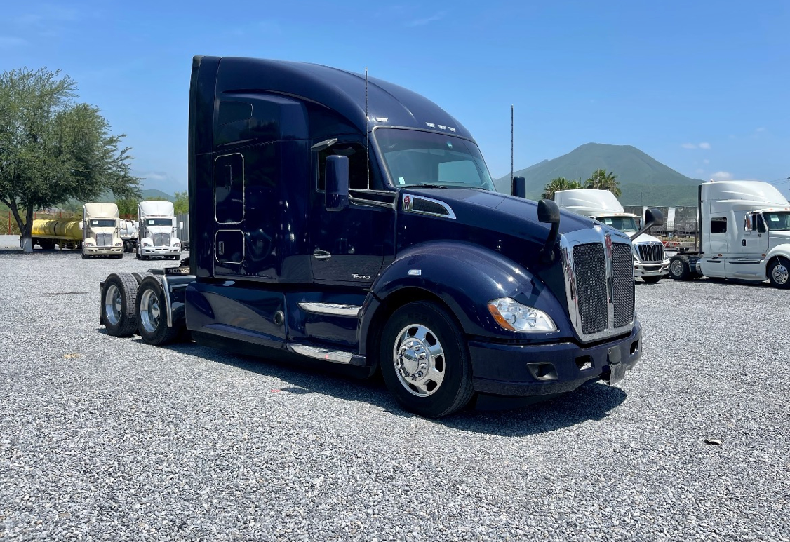 Tractocamion Kenworth T-680 Modelo 2021