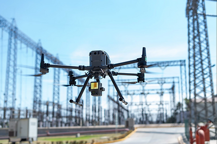 Inspección de infraestructura con drones para evaluación técnica segura en altura