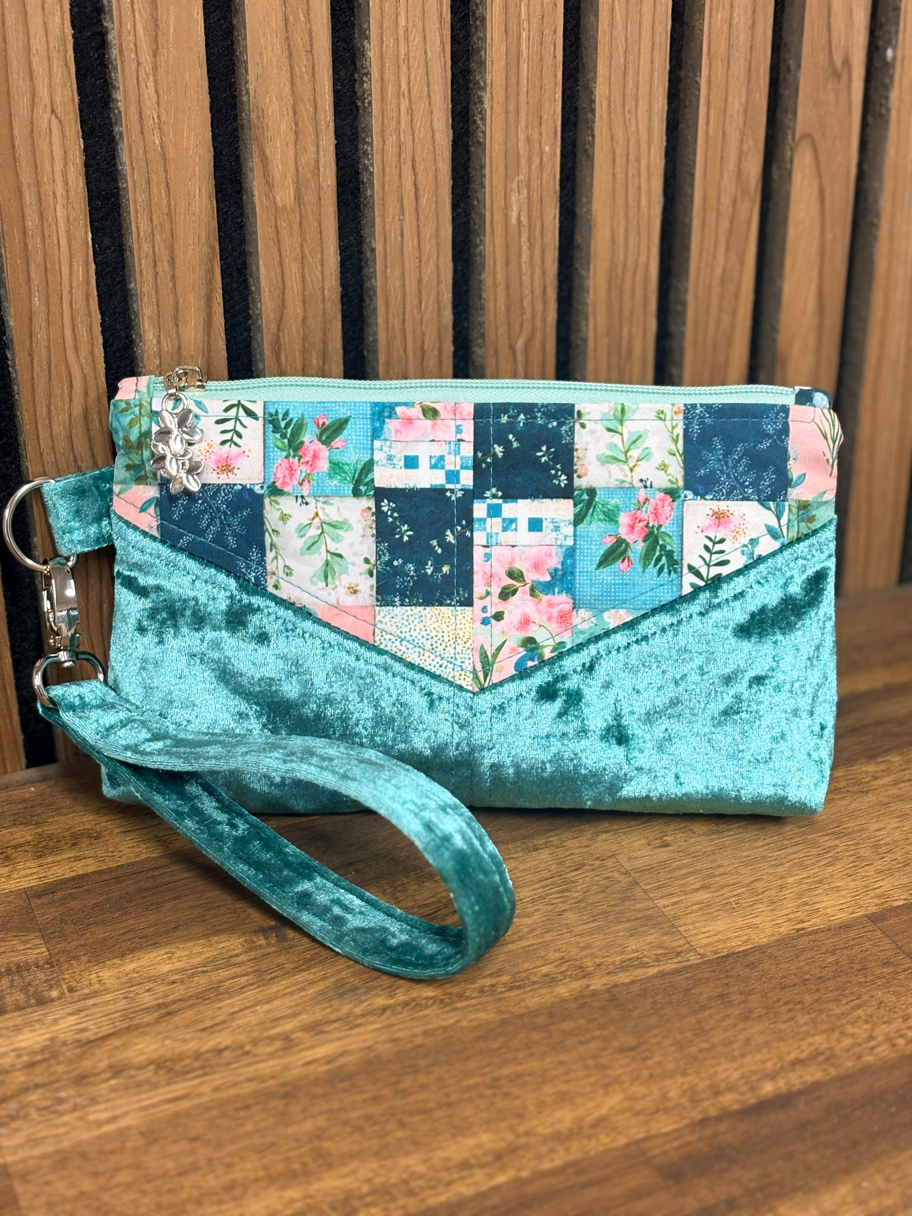 Velvet green wristlet Harlequin