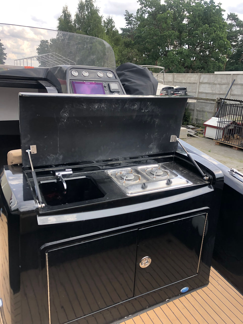 Thumbnail: Pascal Luxury Sundeck 800+Cabin MotorBoat with 2x140 PS Suzuki Engine