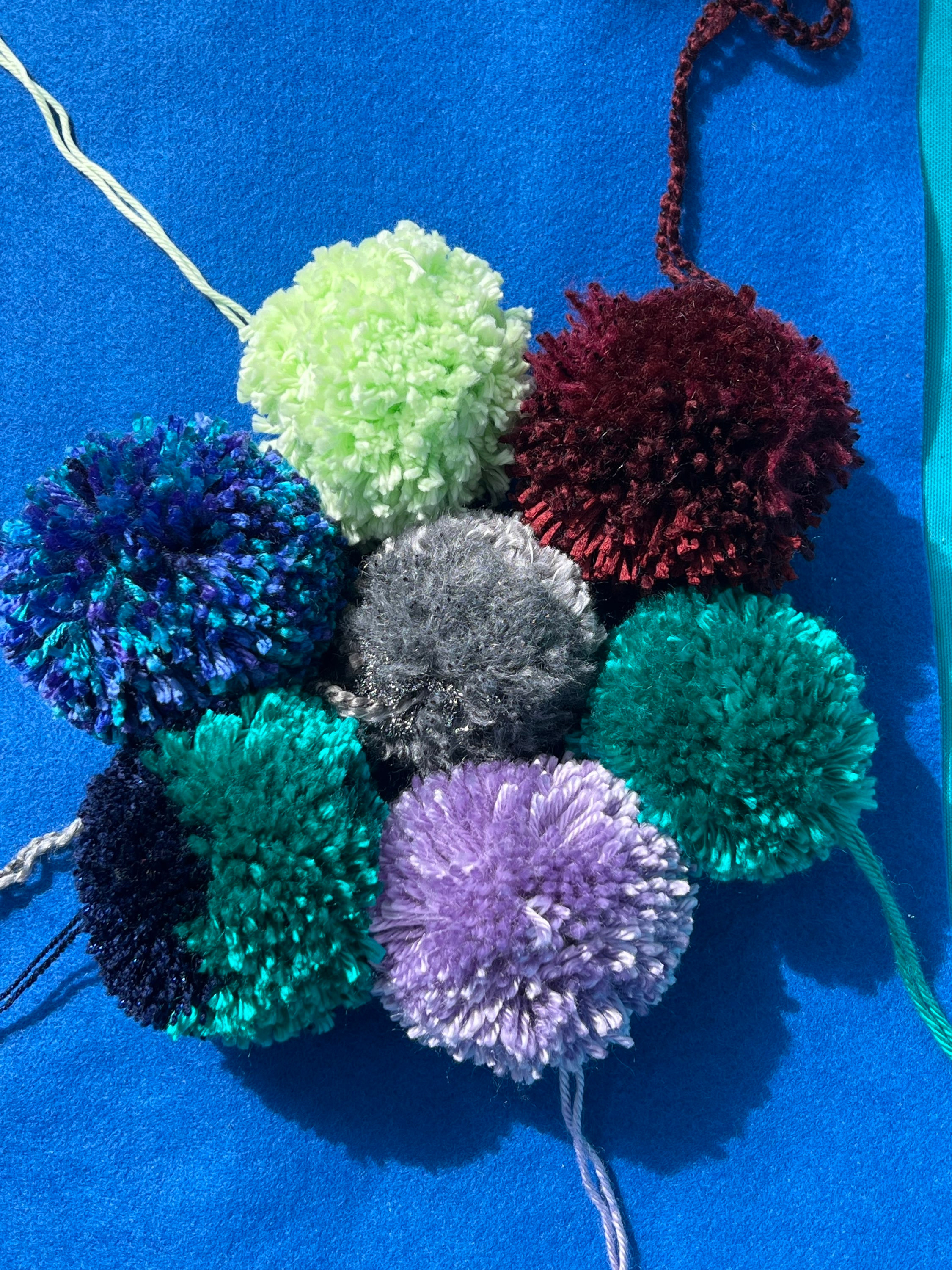 Large Pom Pom