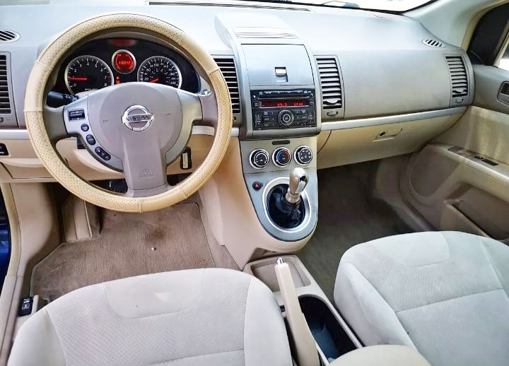 Miniatura: NISSAN SENTRA EMOTION 2012