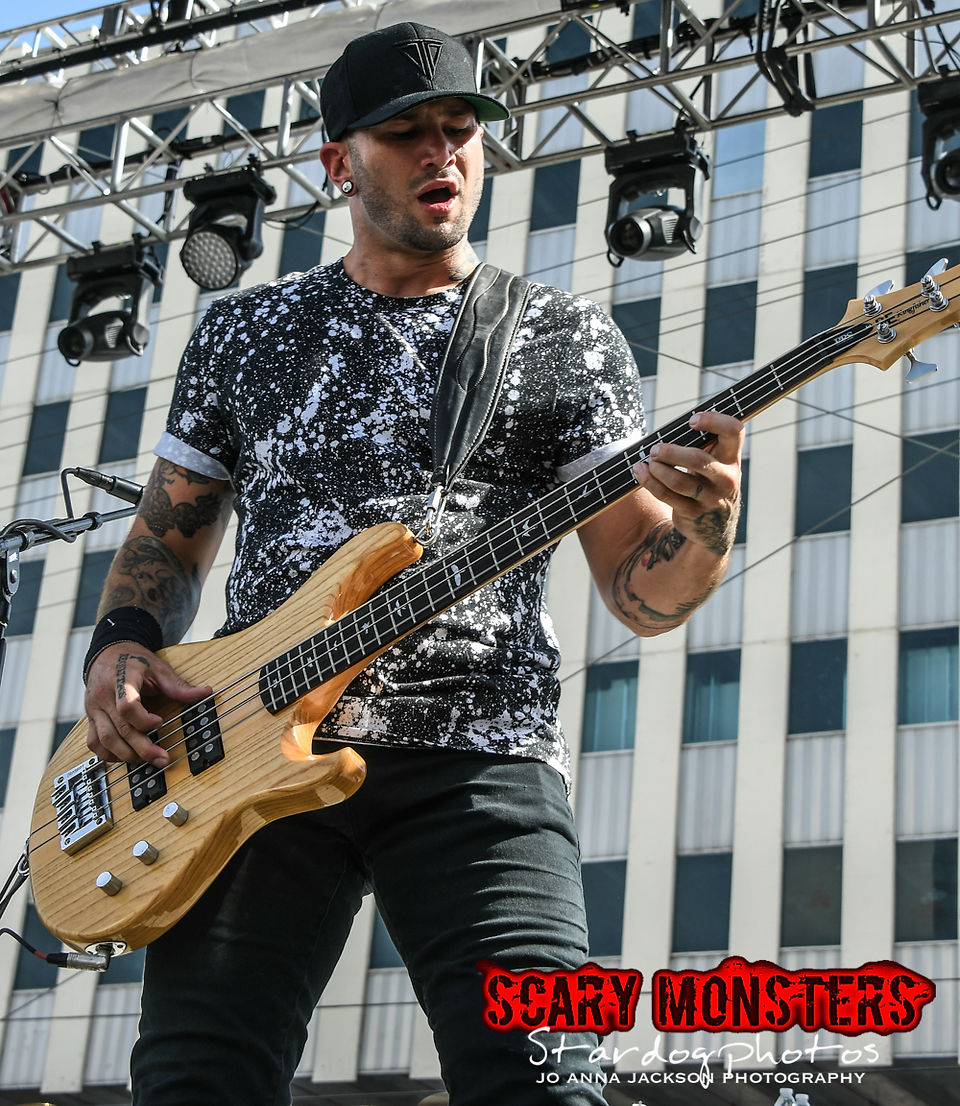 Devour_the_DAy_©Jo_Anna_Jackson-Stardogphotos-1