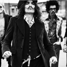 BRAND NEW ALBUM “EASTER IS CANCELLED” FROM THE DARKNESS DUE OUT OCTOBER 4TH
First Single “Rock and