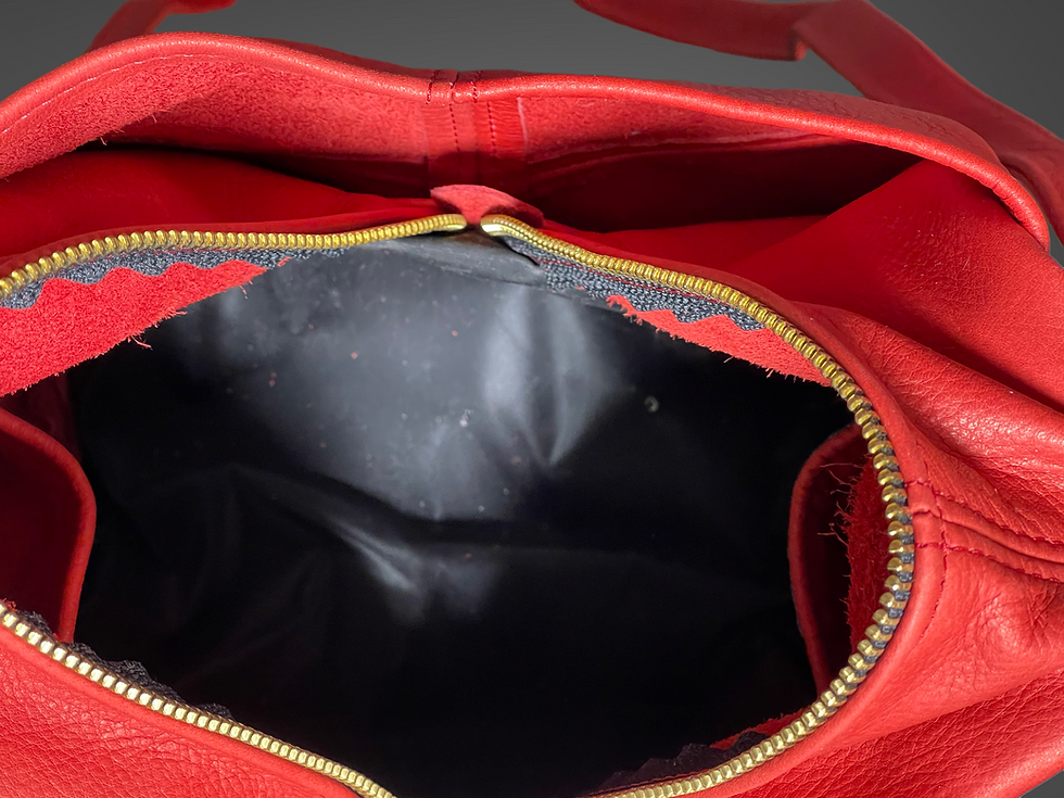 Thumbnail: Droplet Leather Crossbody Bag Red Style 130