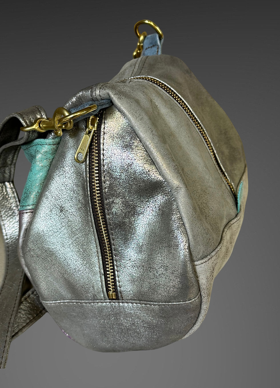 Thumbnail: Droplet Leather Crossbody Bag Metallic Multi Tone Style 130
