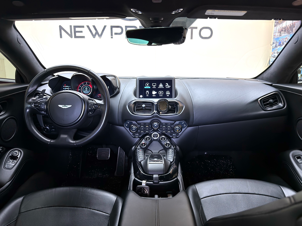 縮圖：2020 Aston Martin Vantage