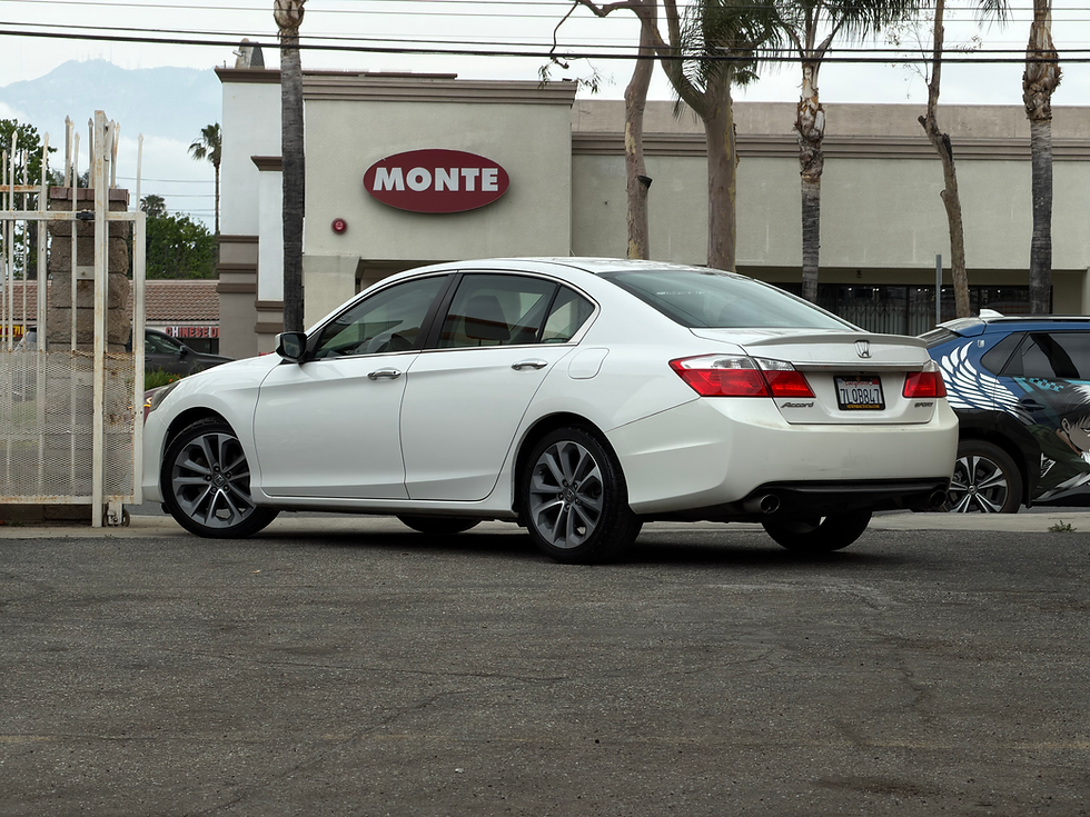 縮圖：2015 Honda Accord Sport