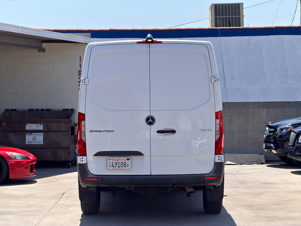 Thumbnail: 2022 Mercedes Benz Sprinter 144'Stander Roof
