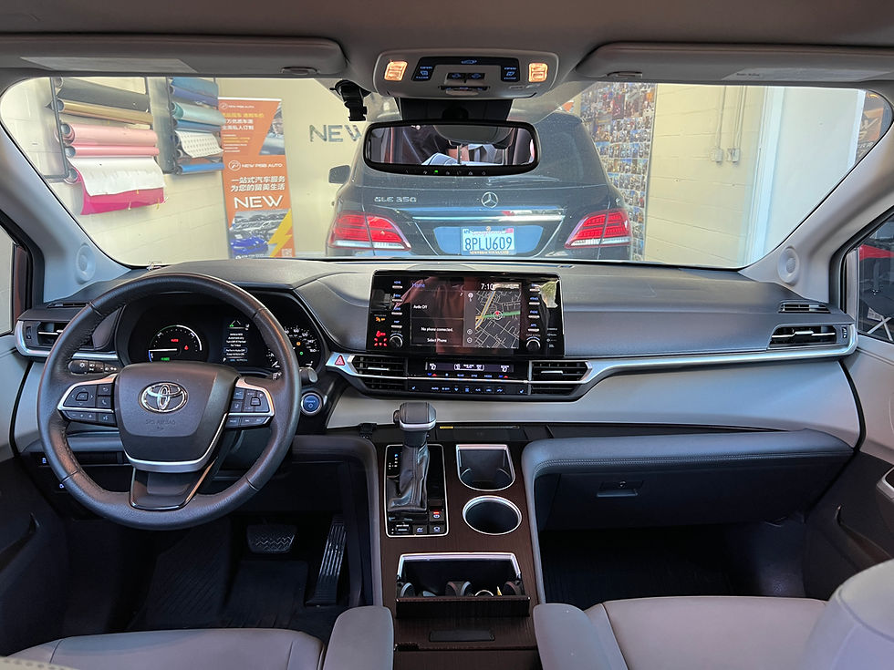 縮圖：2022 Toyota Sienna XLE