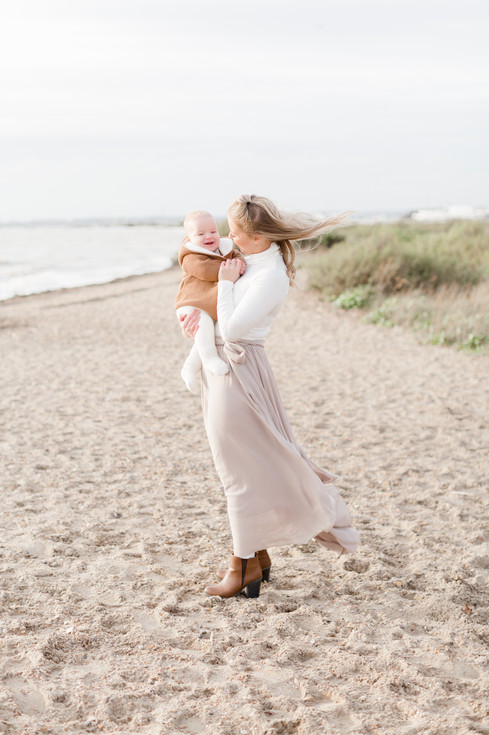 What to wear for an outdoor Spring/Summer session