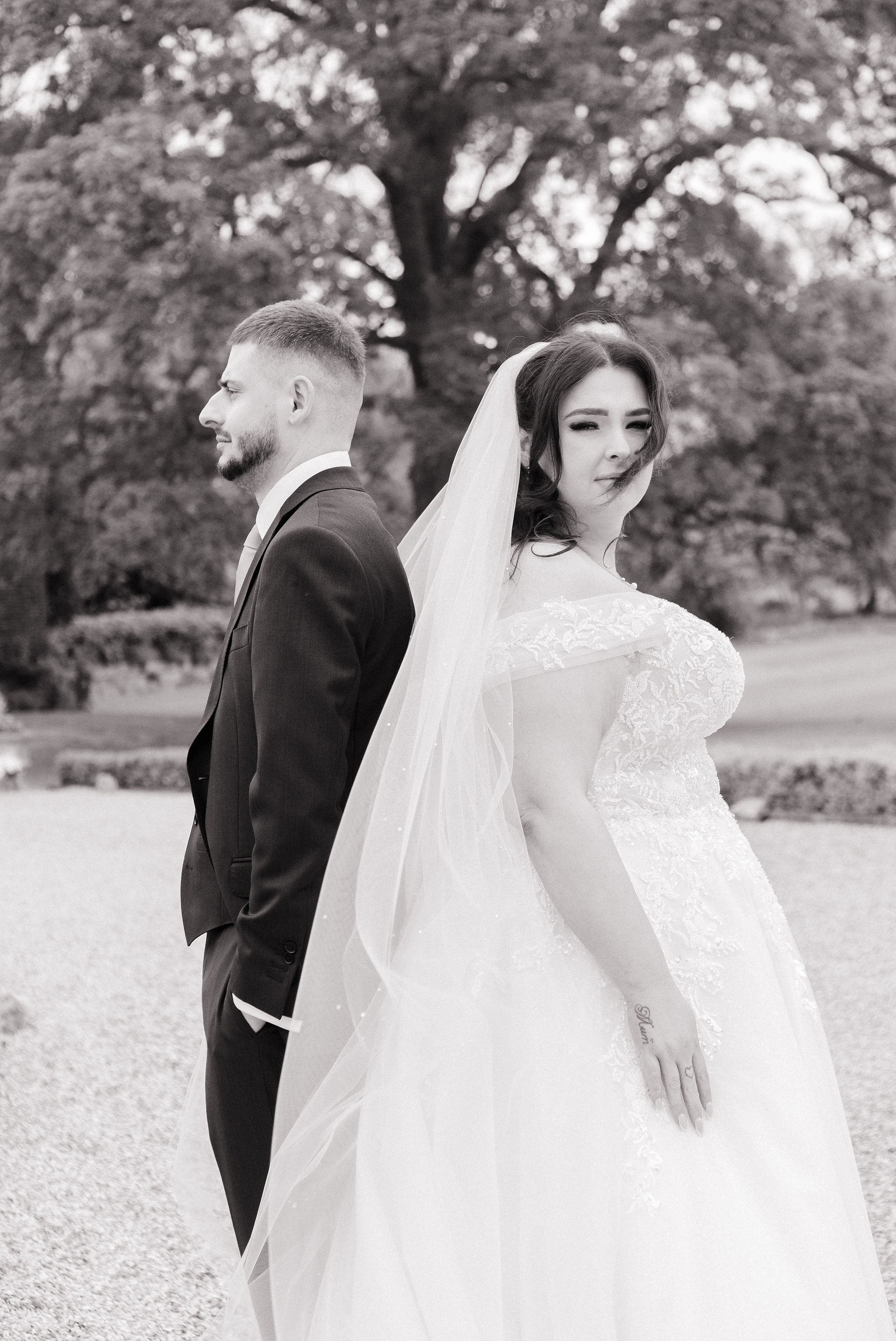Leez Priory Wedding Photographer | Essex wedding venue