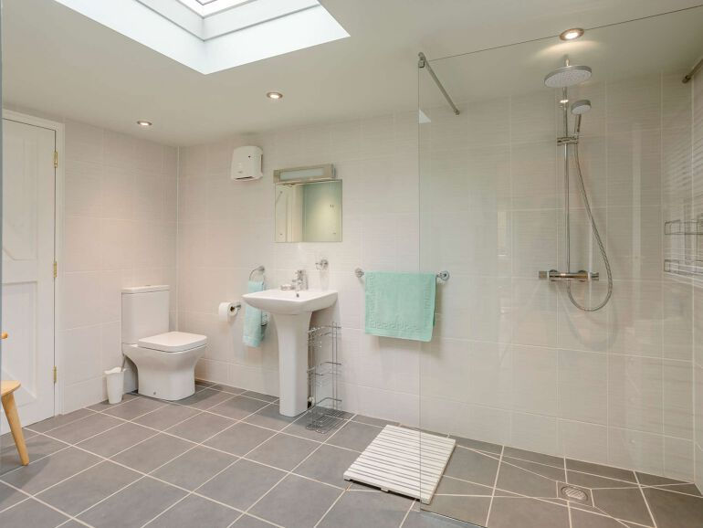 Walk in shower